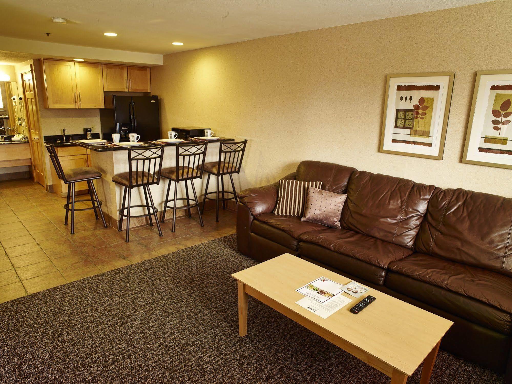 Livinn Hotel Minneapolis North / Fridley Buitenkant foto